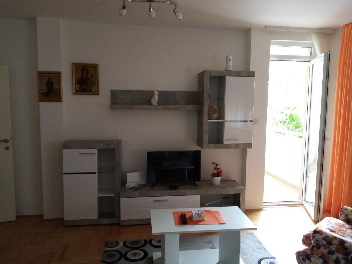 Apartman Maca Pirot Extérieur photo