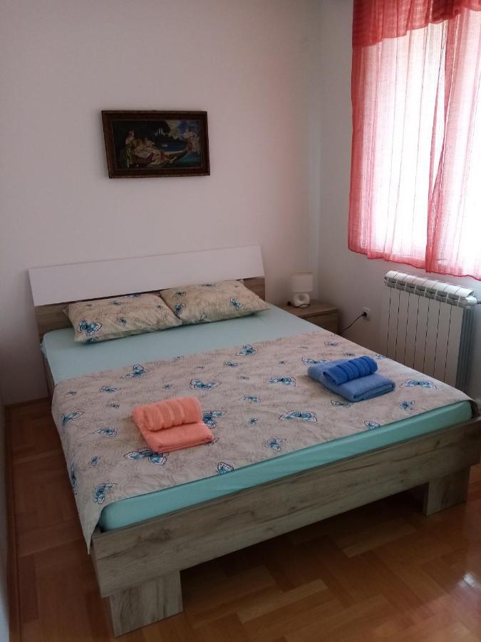 Apartman Maca Pirot Extérieur photo