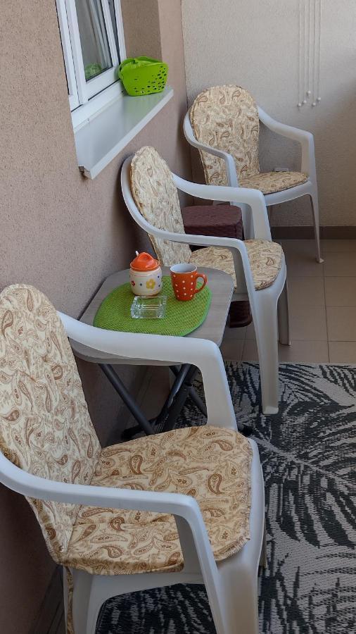 Apartman Maca Pirot Extérieur photo